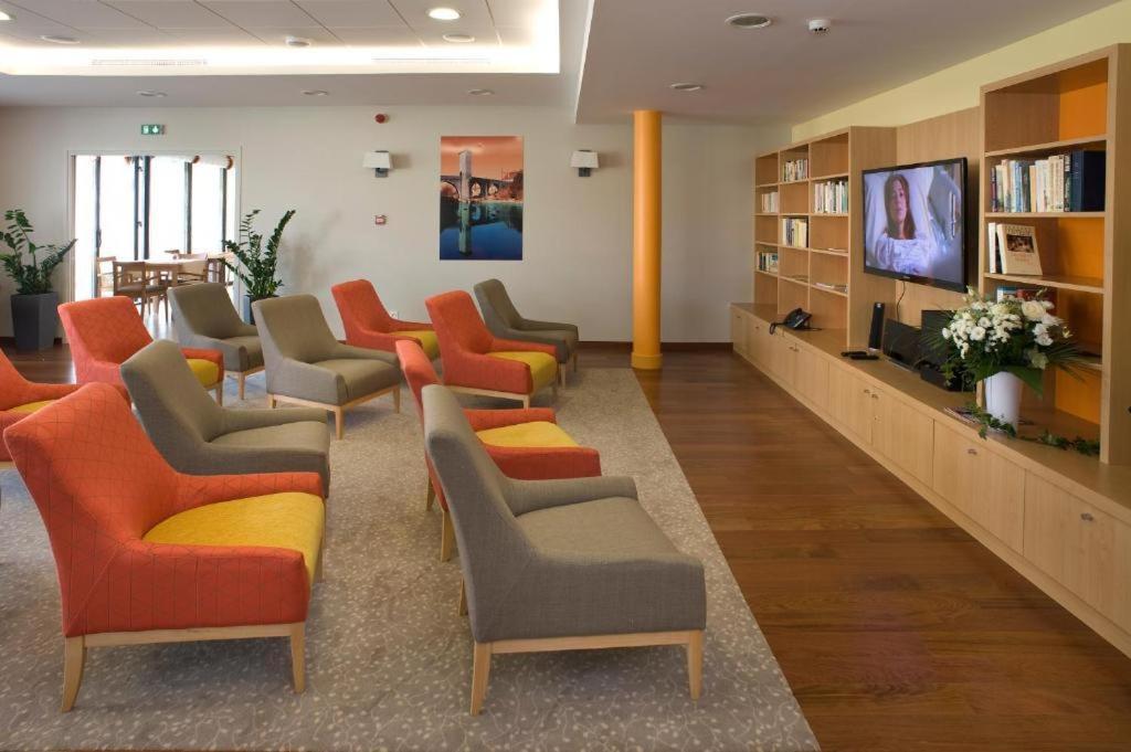Domitys Les Cles D'Or Aparthotel Orthez Exterior photo